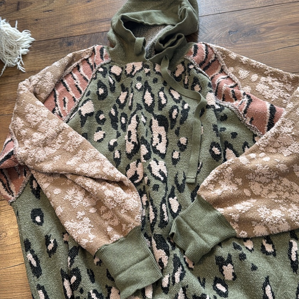 easel Olive Green, Tan & Pink Leopard Print Hoodie